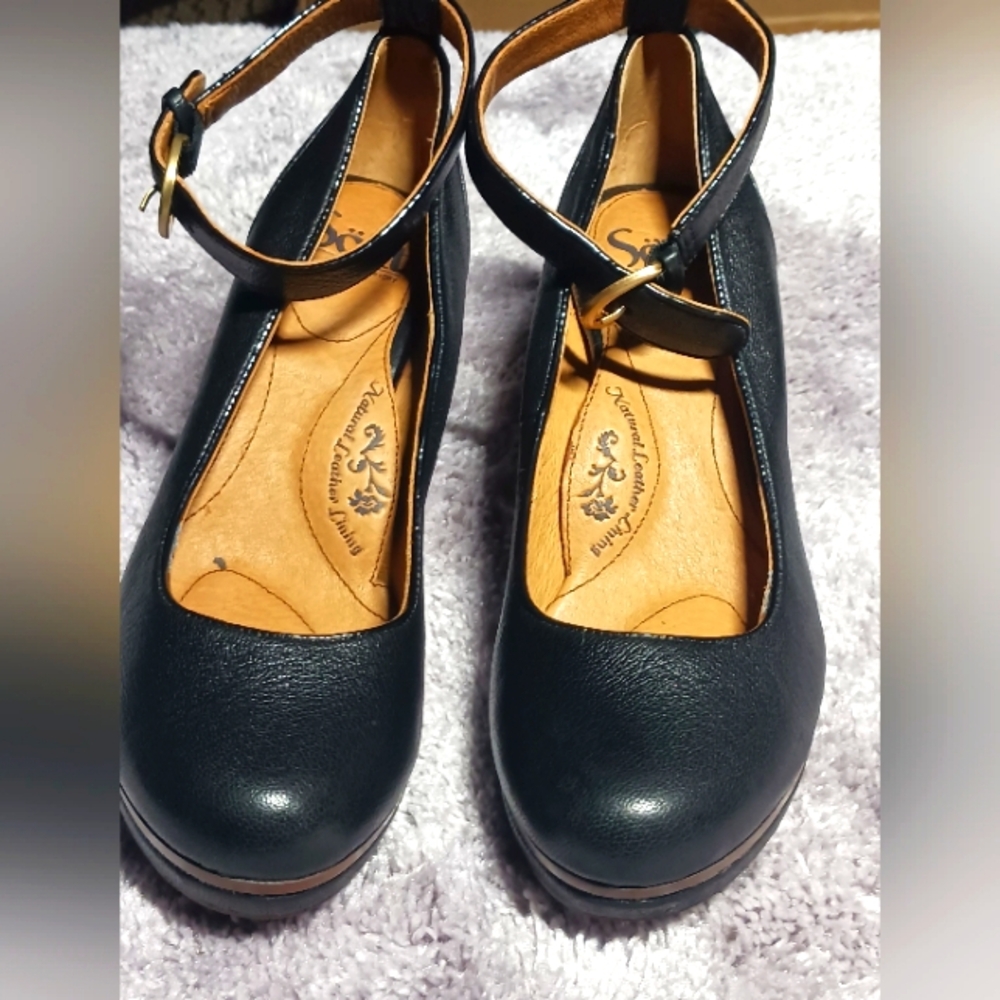 Stylish Black Leather Women's Shoes